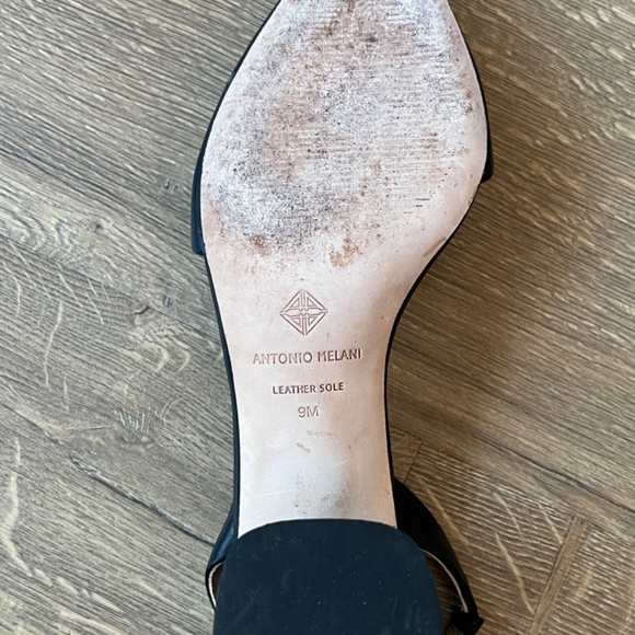 Antonio Melani Black and brown heeled shoes. - Picture 5 of 6